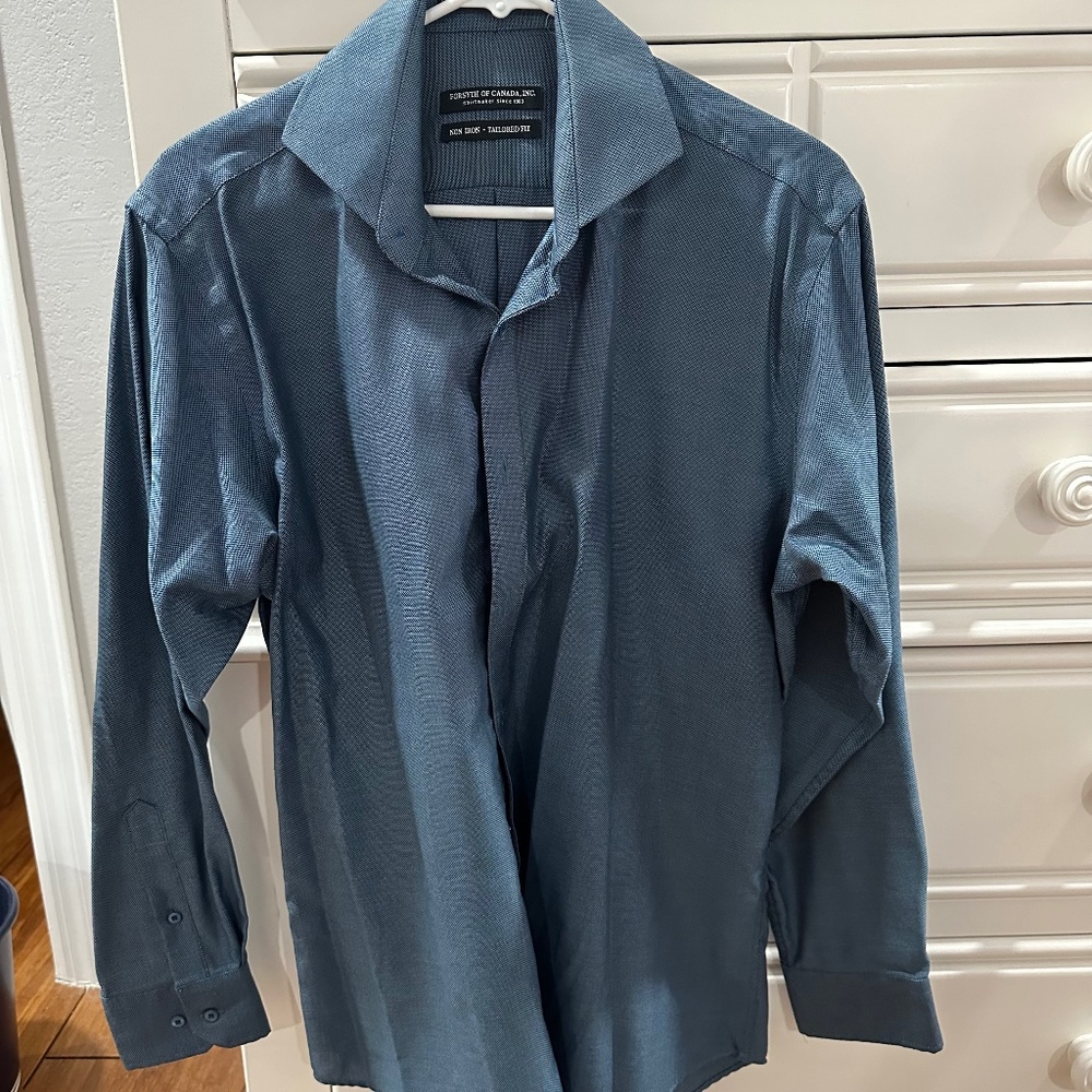 Forsyth of Canada non iron tailored fit